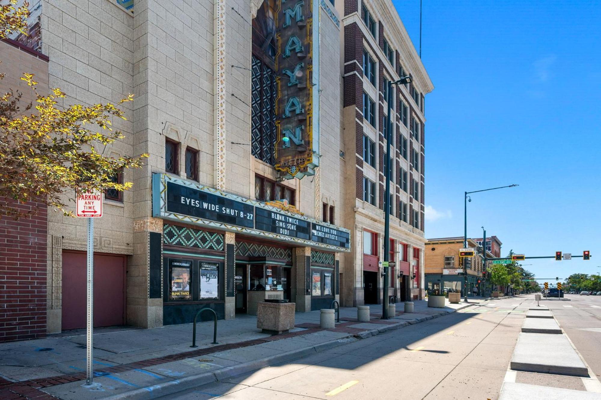Downtown Off Broadway Nightlife Nearby Parking *