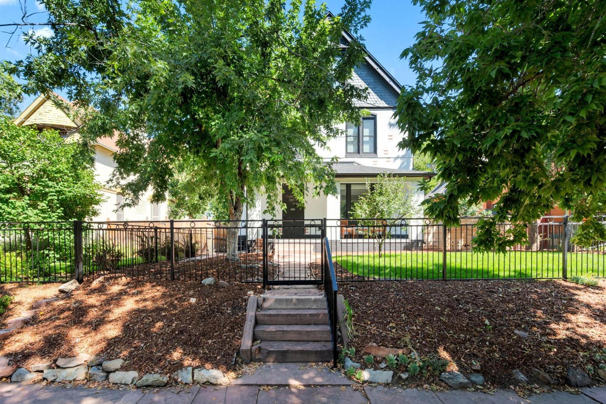 Apartment Downtown Off Broadway Nightlife Nearby Parking Denver