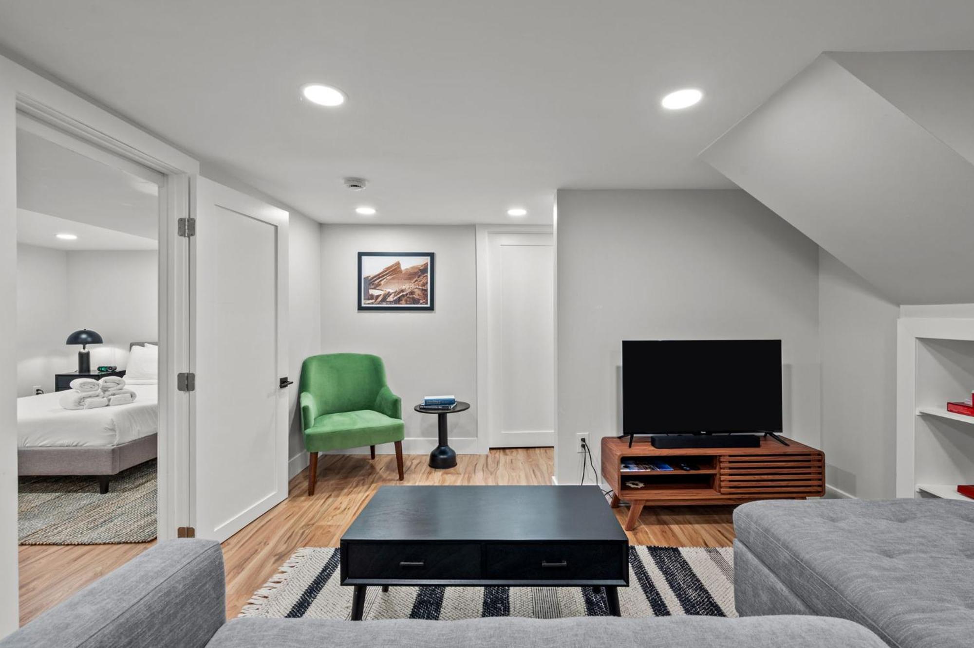 Downtown Off Broadway Nightlife Nearby Parking * Denver