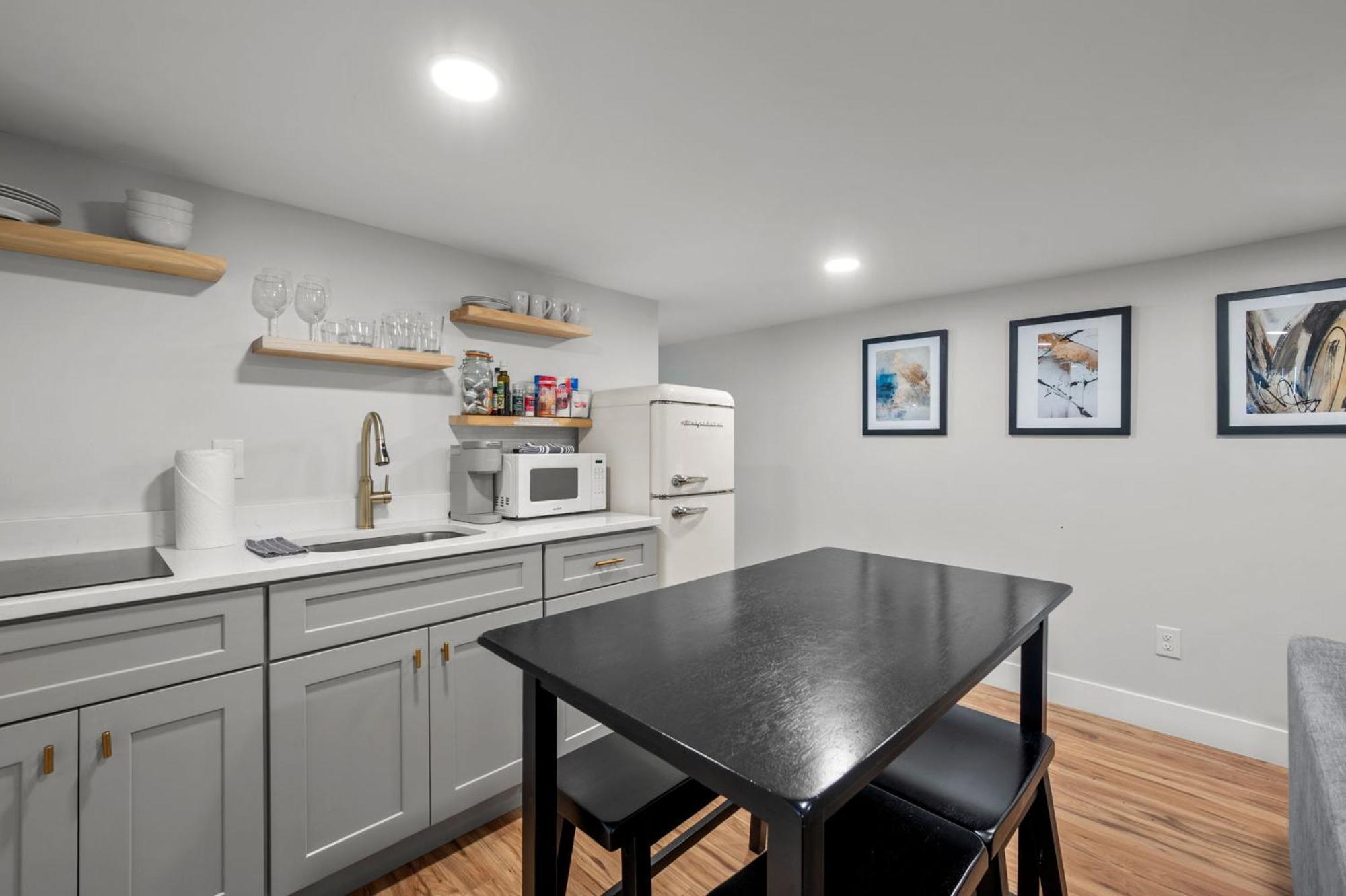 Apartment Downtown Off Broadway Nightlife Nearby Parking Denver